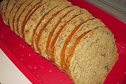 Steirisches Kürbiskern-Brot mit Kürbiskernöl 27
