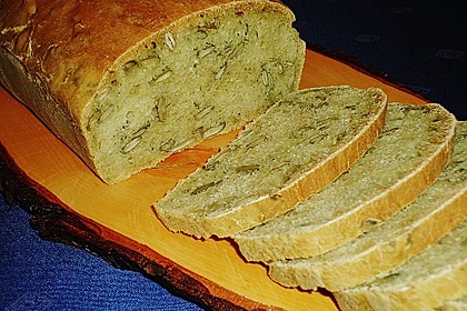 Steirisches Kürbiskern-Brot mit Kürbiskernöl 32