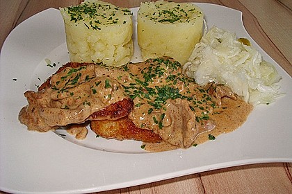 Rahmschnitzel mit J&auml;gerso&szlig;e 5