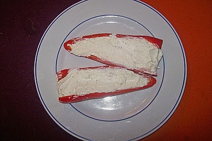 Antipasti - mit Frischkäse gefüllte Paprika 7