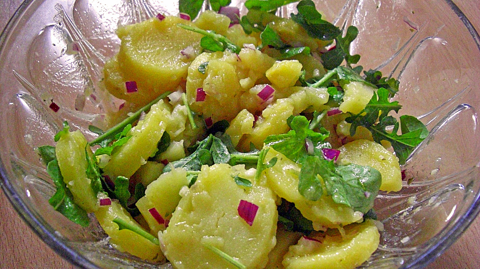 Kartoffel - Rucola Salat Mit Hühnchenbruststreifen (Rezept Mit Bild ...