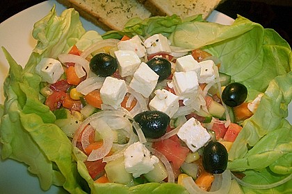 Bunter Salat mit Schafsk&auml;se 1