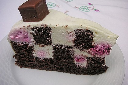 Himbeer - Schachbrett - Torte 45