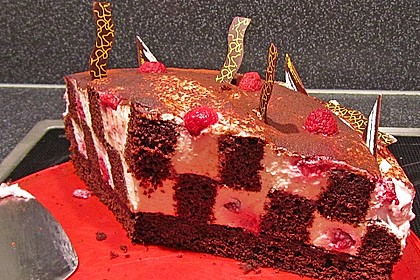Himbeer - Schachbrett - Torte 46