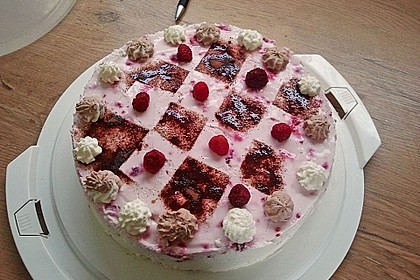 Himbeer - Schachbrett - Torte 63