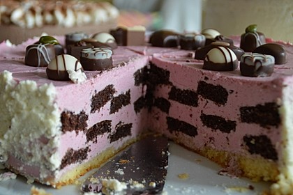 Himbeer - Schachbrett - Torte 6