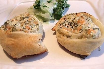 Gef&uuml;llter Bl&auml;tterteig mit Lachs 13