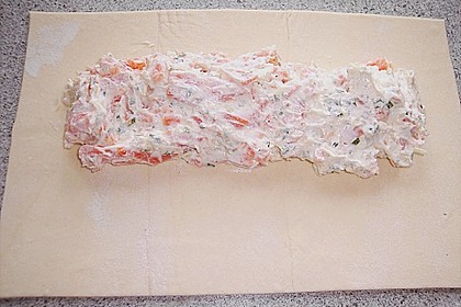 Gef&uuml;llter Bl&auml;tterteig mit Lachs 2