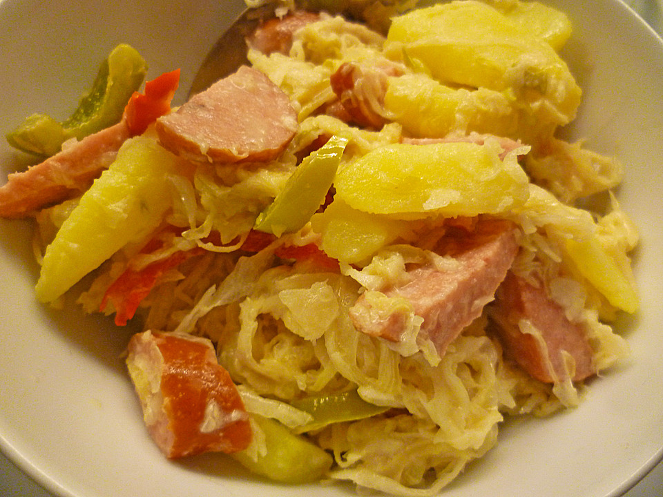 Sauerkraut - Paprika - Pfanne mit Cabanossi (Rezept mit Bild) | Chefkoch.de