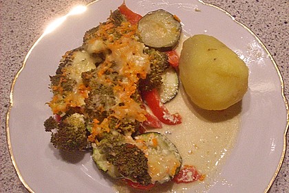 Bunter Gemüseauflauf 44