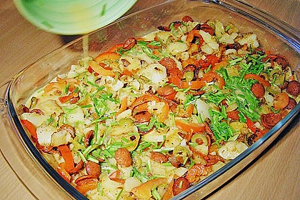 Spanische Tortillapfanne mit Gem&uuml;se und Chorizo
