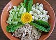 Gurkensalat mit Thunfisch und Schafsk&auml;se