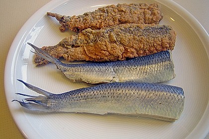 Hering mit Speck- und Zwiebelsauce 4