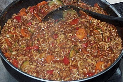 Schnelle Hack - Nudel Pfanne 24