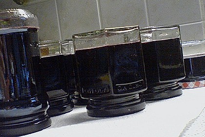 Holundergelee mit Mandellik&ouml;r 1