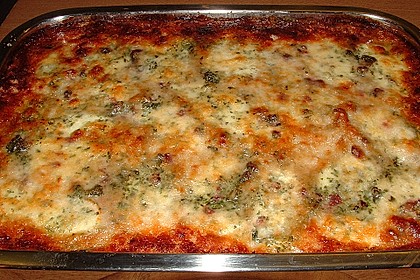 &Uuml;berbackene Penne mit k&ouml;stlicher Tomatensauce 8