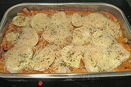 &Uuml;berbackene Penne mit k&ouml;stlicher Tomatensauce 2