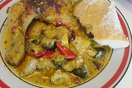 Spanische H&auml;hnchenpfanne mit Kartoffeln und Zucchini 2