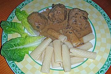 Fleischklößchen mit pikanter Soße