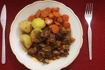 Ungarischer Gulyas / Gulasch