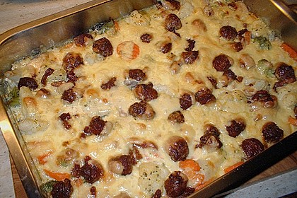 Blumenkohlauflauf mit Bratwurstb&auml;llchen