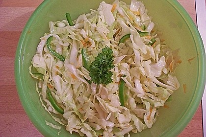 Griechischer Krautsalat mit Karotte und Paprika 4
