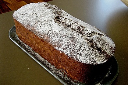 Schokoladenkuchen mit saurer Sahne