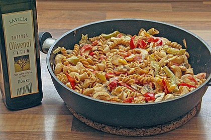 Bunte Gem&uuml;se - Nudel - Pfanne