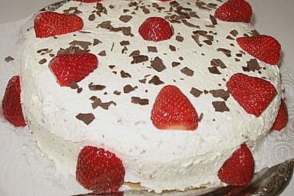 Gewickelte Erdbeer - Tiramisu - Torte 32