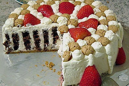Gewickelte Erdbeer - Tiramisu - Torte 13