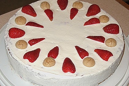 Gewickelte Erdbeer - Tiramisu - Torte 20