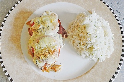 H&uuml;hnerfilets mit Prosciutto und Mozarella - gratiniert