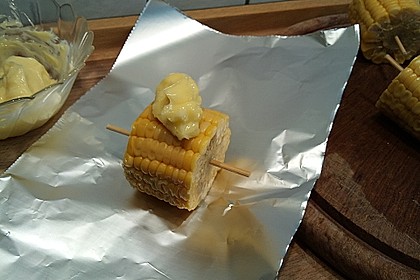 Gegrillte Maiskolben mit Honigbutter 15
