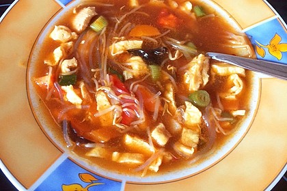 Sauer - scharfe Glasnudelsuppe 4