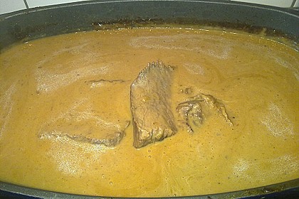 Rindsschmorbraten mit Essig und Rahm 10