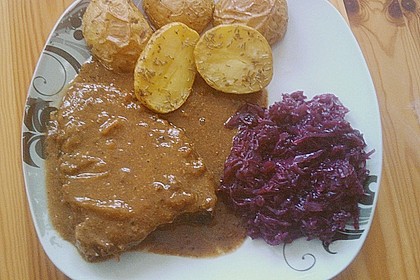 Rindsschmorbraten mit Essig und Rahm 11