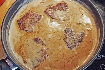 Rindsschmorbraten mit Essig und Rahm 15