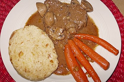 Rindsschmorbraten mit Essig und Rahm 18