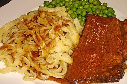 Rindsschmorbraten mit Essig und Rahm 38