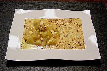 Apfelgr&uuml;tze mit Mandelso&szlig;e