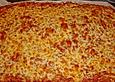 Pizza aus Quarkteig mit Hackfleischbelag