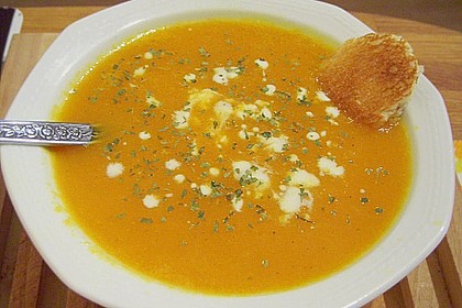 K&uuml;rbiscreme Suppe
