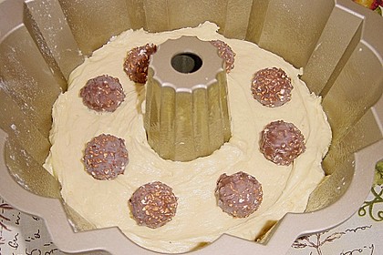 Gugelhupf mit Nuss - Pralinen 2