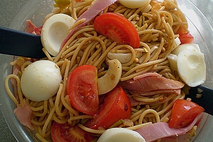 Spaghetti - Salat