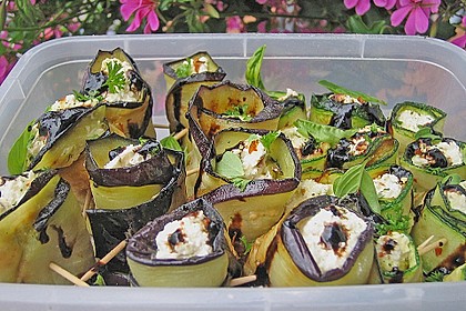 Eingelegte Zucchinir&ouml;llchen 37