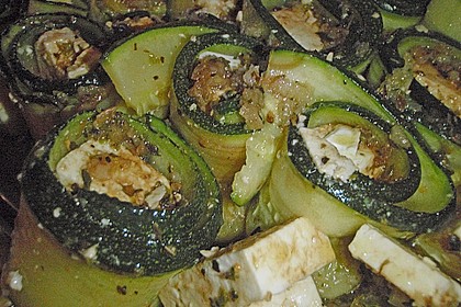 Eingelegte Zucchinir&ouml;llchen 47