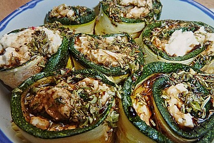 Eingelegte Zucchinir&ouml;llchen 48