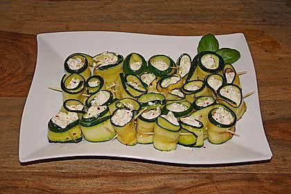 Eingelegte Zucchinir&ouml;llchen 53