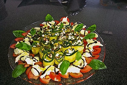 Eingelegte Zucchinir&ouml;llchen 63