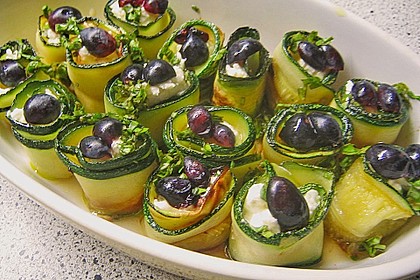 Eingelegte Zucchinir&ouml;llchen 68
